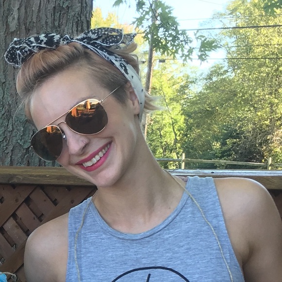 Meet your Posher, Kate - Picture 1 of 1